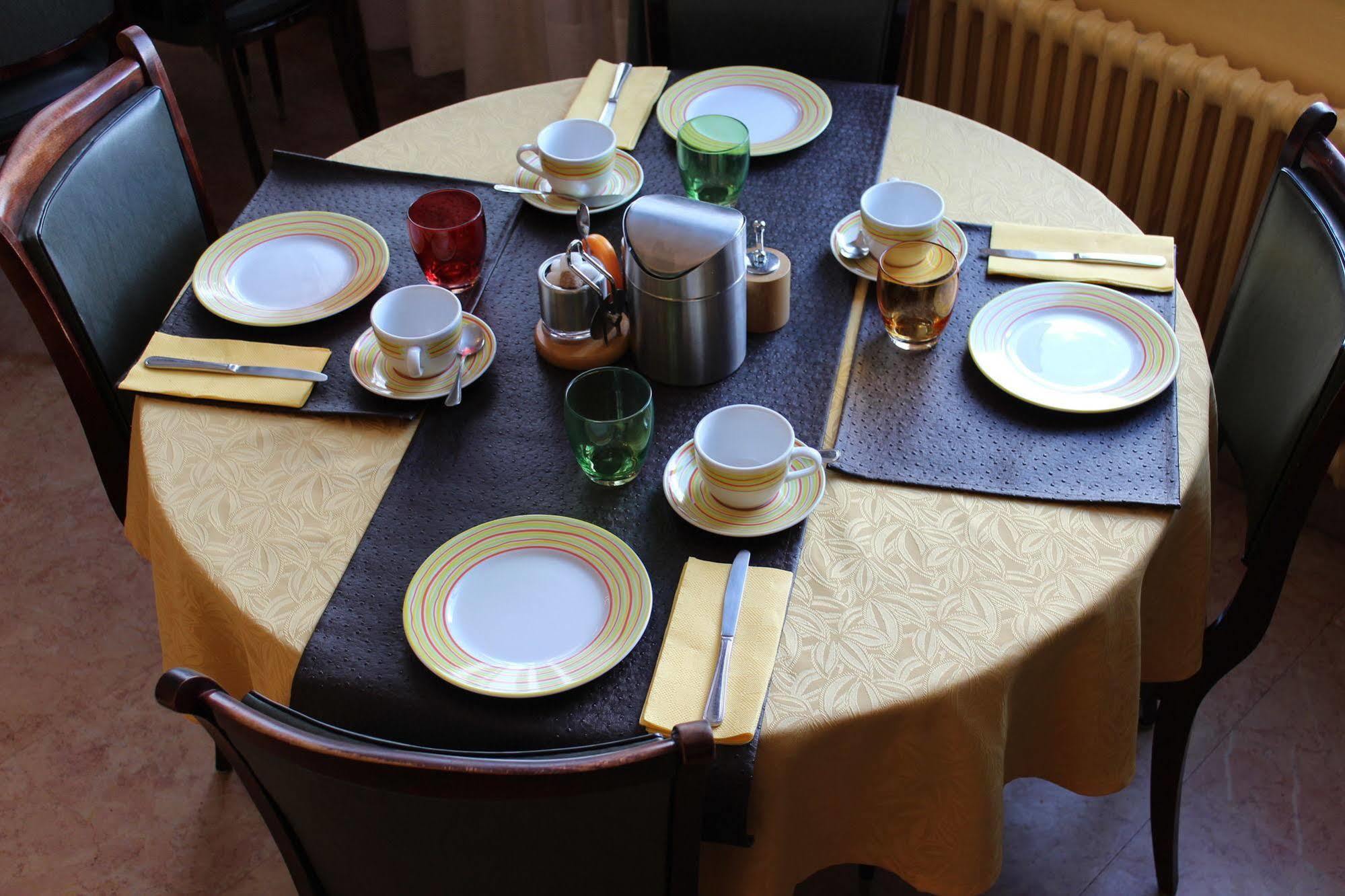 Hotel Bristol Châlons-en-Champagne Eksteriør billede